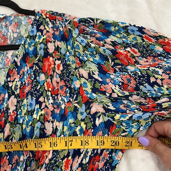 W A Y F where are you from beautiful top size Xl - Picture 10 of 16